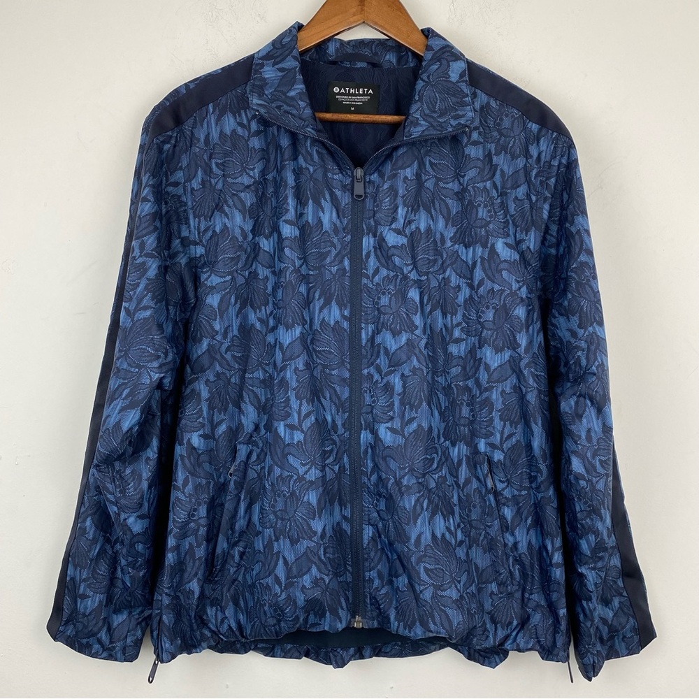 Athleta size Medium Women’s Sightseer Blue Floral Lace Jacket